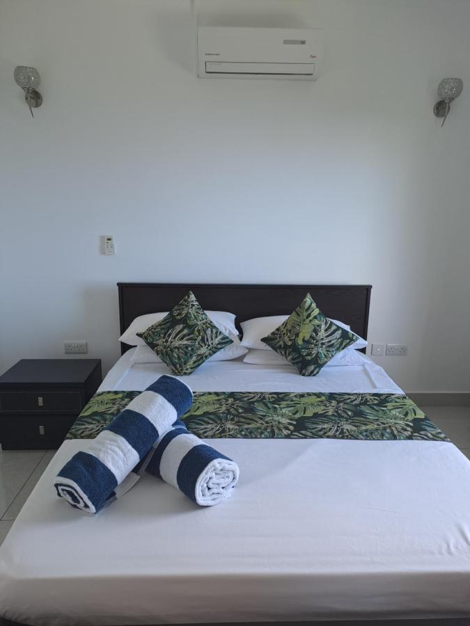 Otantik Residence Victoria Luaran gambar