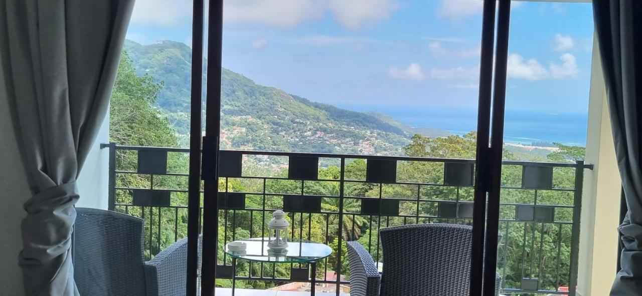 Otantik Residence Victoria Luaran gambar